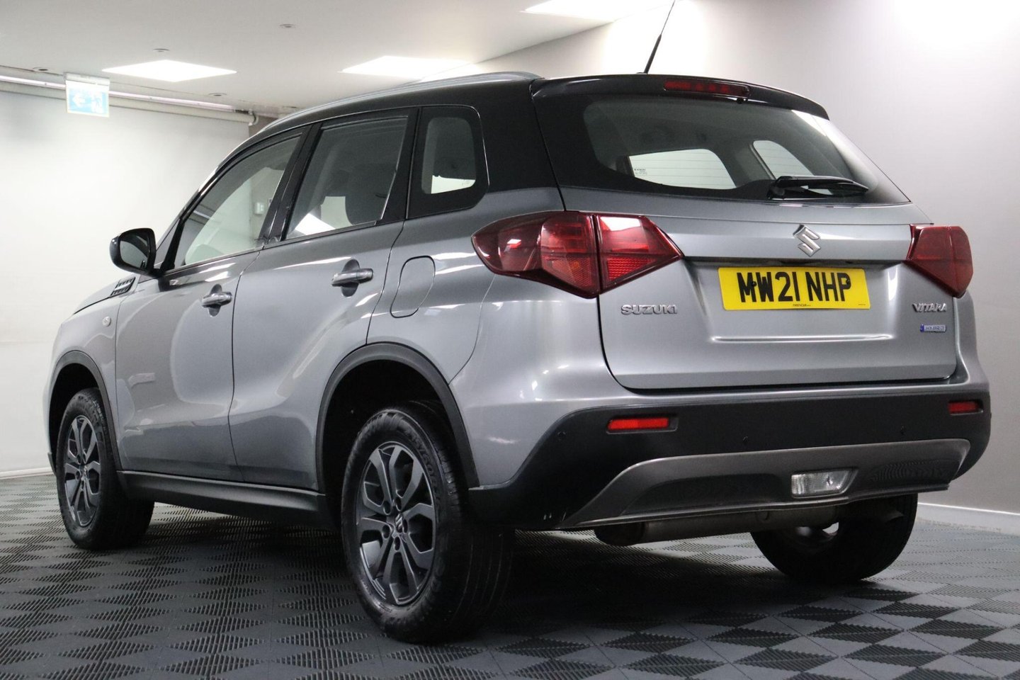 2021 Suzuki Vitara — image 18