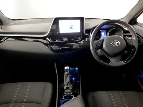 Toyota C-HR 1.8 VVT-h GR SPORT SUV 5dr Petrol Hybrid CVT Euro 6 (s/s) (122 ps) Air Con 19