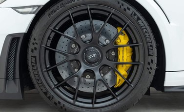 Porsche 911 GT2 RS (991) 25