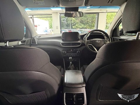 Hyundai TUCSON 1.6 CRDi MHEV SE Nav Euro 6 (s/s) 5dr 25