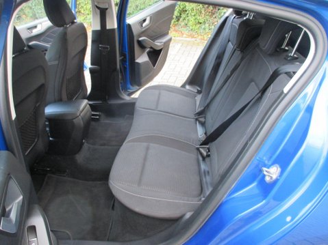 Ford Focus 1.0T EcoBoost Titanium Euro 6 (s/s) 5dr 31