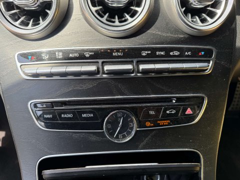 Mercedes-Benz C Class 2.0 C 200 AMG Line Auto 2dr 11