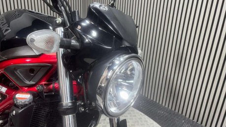 Suzuki SV650 2018 30K NEW MOT NAKED 650CC A2 V TWIN SERVICED 12
