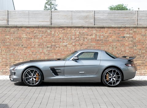 Mercedes-Benz SLS AMG GT Final Edition 2