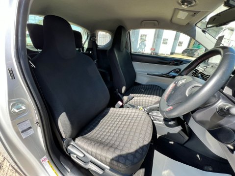 Toyota Iq VVT-I IQ2 23