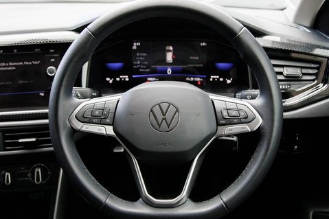 Volkswagen Polo LIFE TSI 14