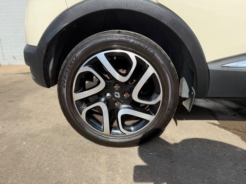 Renault Captur 1.5 dCi ENERGY Dynamique S MediaNav Euro 5 (s/s) 5dr 23