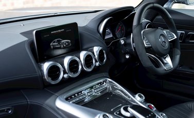 Mercedes-Benz Amg GT GT S 14