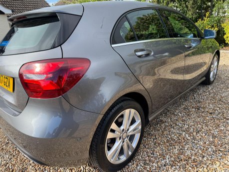Mercedes-Benz A Class 2.1 A200d Sport (Premium Plus) 7G-DCT Euro 6 (s/s) 5dr 12