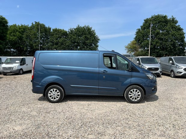 Ford Transit Custom SWB L1H1 (SOLD) Low Roof Limited 280 Air Con Alloys Sensors EURO 6 NO VAT 5