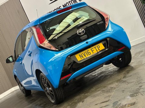 Toyota Aygo 1.0 VVT-i x-cite Euro 6 5dr 10