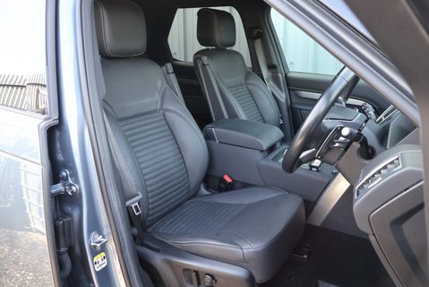 Land Rover Discovery R-DYNAMIC SE MHEV WITH GENUINE REAR SEAT CONVERSION STYLED BY SEEKER  14