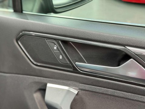 Volkswagen Tiguan 2.0 TSI SEL SUV 5dr Petrol DSG 4Motion Euro 6 (s/s) (180 ps) 44