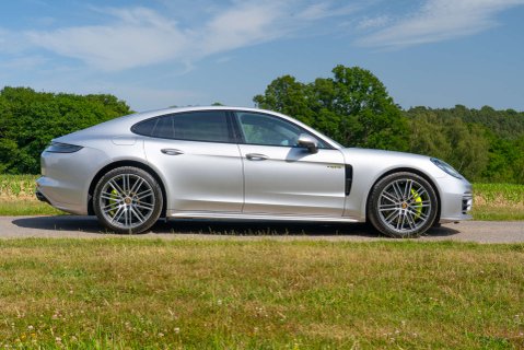 Porsche Panamera 4 E-Hybrid Platinum Edition 3