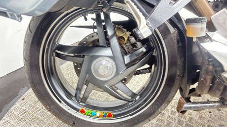 Aprilia Futura RSV 1000 2004 29K GOOD RUNNING TOURING COMMUTER BIKE 1000CC 10