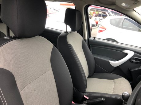 Dacia Duster AMBIANCE 1.5 DCI 4X4 diesel 64,000m, CAMBELT CHANGED-bluetooth, towbar 5