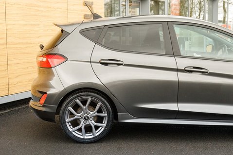 Ford Fiesta ST-LINE MHEV 7