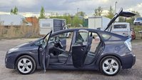 Toyota Prius 1.8 VVT-h T Spirit Hatchback 5dr Petrol Hybrid CVT Euro 5 (s/s) (136 ps) 10
