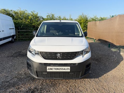 Peugeot Partner 1.5 BlueHDi 950 Professional Premium + Long Panel Van LWB Euro 6 (s/s) 6dr 3