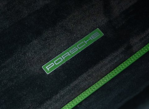 Porsche 911 Turbo S (992) 27