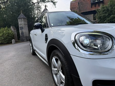 Mini Countryman COOPER D 20