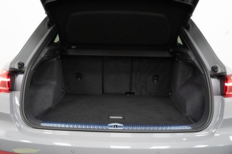 Audi RS Q3 2.5 TFSI Vorsprung SUV 5dr Petrol S Tronic quattro Euro 6 (s/s) (400 ps) 42