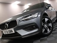 Volvo V60 B4 CROSS COUNTRY AWD MHEV 31