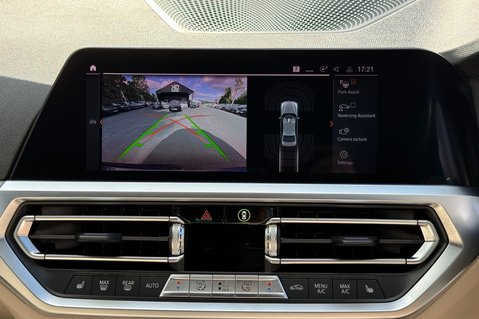 BMW 3 Series 330E M SPORT - OYSTER LEATHER -PRO & TECH PACKS - H/K -HUD - SUNROOF 4