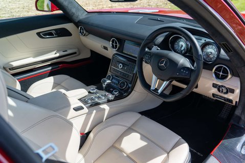 Mercedes-Benz SLS Coupe 10