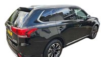 Mitsubishi Outlander 2.0h 12kWh 5h SUV 5dr Petrol Plug-in Hybrid CVT 4WD Euro 6 (s/s) (200 ps) 4