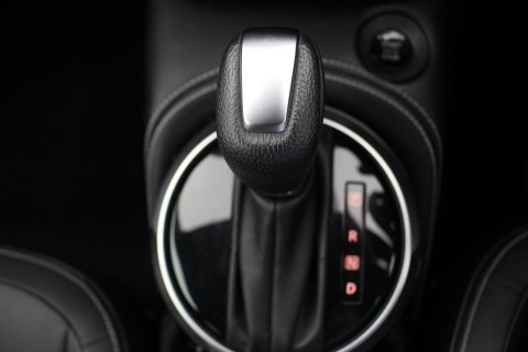 Nissan Juke 5dr 1.0 DiG-T Tekna DCT Automatic 19