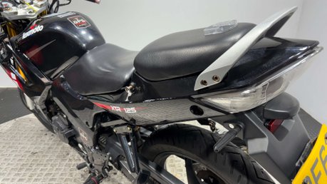 Lexmoto XTR 2013 ONLY 11K RUNNING SPORTS BIKE PROJECT BIKE LEARNER 125CC 18
