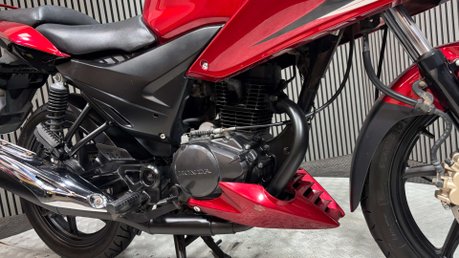 Honda CBF125 CBF125 2013 ONLY 16K 1 FORMER OWNER MOT WARRANTY 125CC 12