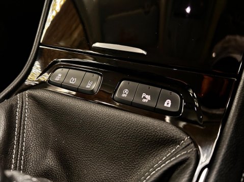 Vauxhall Grandland X SE S/S 27