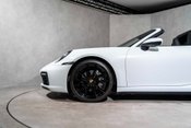 Porsche 911 TARGA 4 PDK. WARRANTY. ADAPTIVE CRUISE CONTROL. HEATED SEATS. HEATED WHEEL. 12