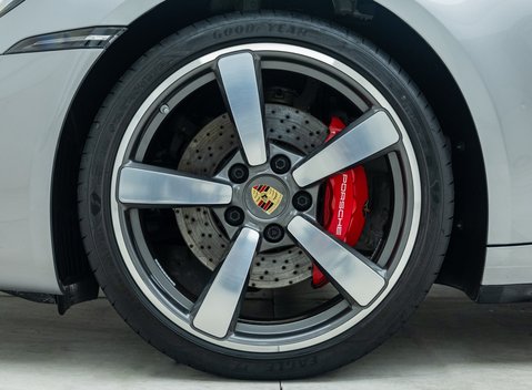 Porsche 911 Targa 4S (992) 34