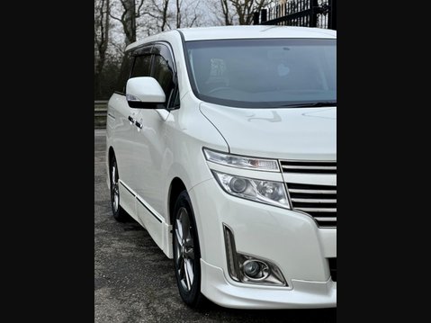 Nissan Elgrand HIGHWAY STAR+GRADE 4B+4WD+WAX OIL+ 27