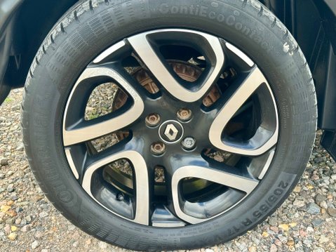 Renault Captur ICONIC TCE 44