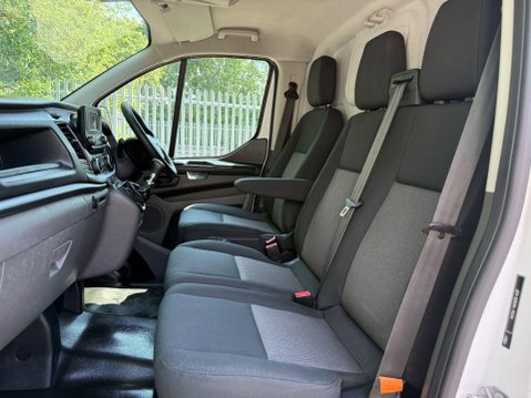 Ford Transit Custom 300 LEADER DCIV ECOBLUE 20