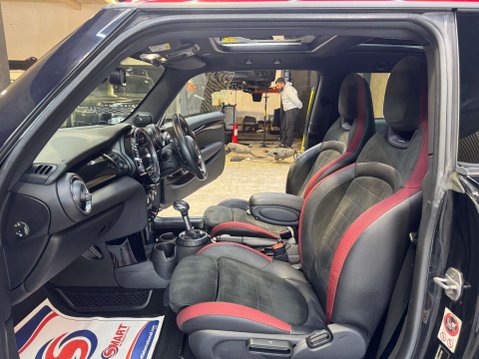 Mini Hatch 2.0 John Cooper Works Auto 3dr 67