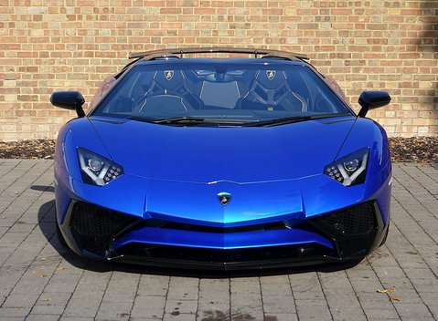 Lamborghini Aventador SV Roadster 29