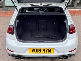 Volkswagen Golf 2.0 Golf R TSi 4WD 5dr 77