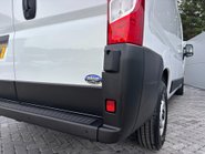 Peugeot Boxer 35 L3H2 Professional 140 ps Panel Van 21