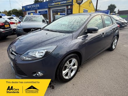 Ford Focus 1.0T EcoBoost Zetec Euro 5 (s/s) 5dr