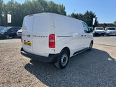 Peugeot Expert MWB L2H1 Low Roof 120ps Professional Air Con Cruise Sensors EURO 6 6