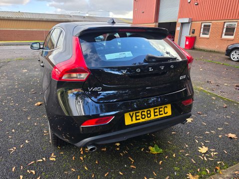 Volvo V40 2.0 V40 Inscription D3 5dr 33