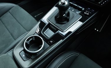 Porsche 911 Carrera GTS (992) 20