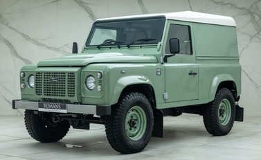 Land Rover Defender 90 HERITAGE HARD TOP 1