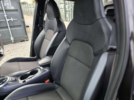 Nissan Juke 1.6 N-Connecta SUV 5dr Petrol Hybrid Auto Euro 6 (143 ps) 36