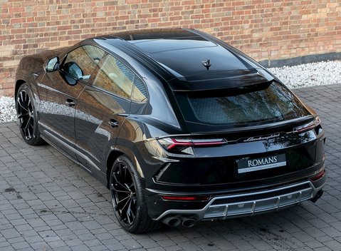 Lamborghini Urus 9